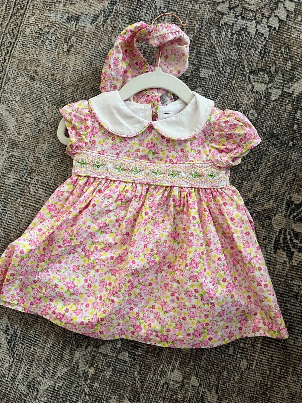 Baby girl floral with embroidered appliqué and collar dress